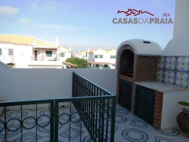 118 : Apartment with 2 bedrooms and barbecue.  WIFI - Altura