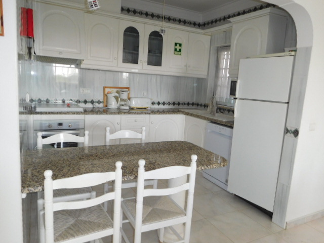 Ref. 118 : Apartamento T2 com churrasqueira.  WIFI - Altura