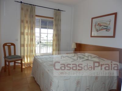 129 : Apt. T2 - 400m da praia  - Altura