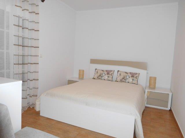 155 : Moradia V3+1 c/ Piscina e junto à praia - Altura