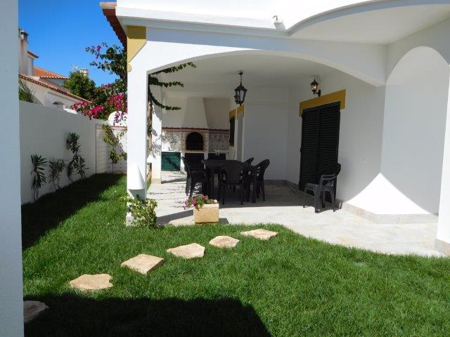 155 : Moradia V3+1 c/ Piscina e junto à praia - Altura