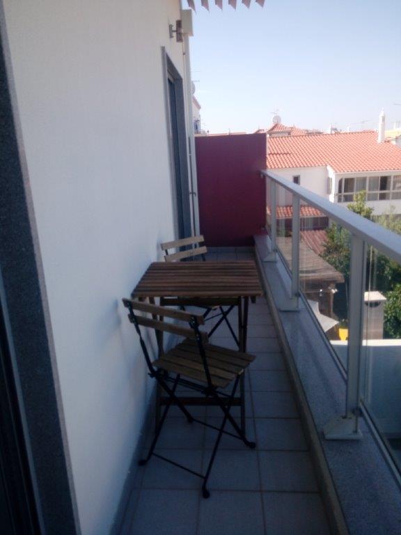 167 : Apt. T1 , c/ Garagem e Wi-Fi. - Altura