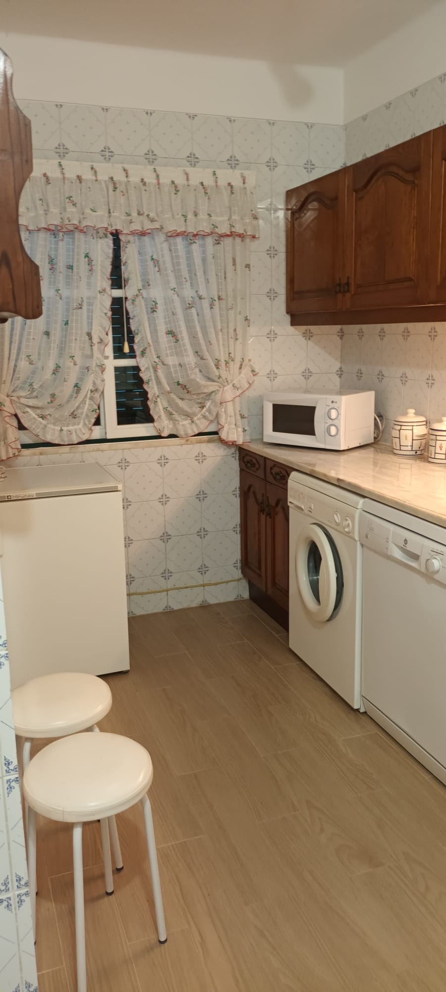 Ref.23 : Moradia 2 quartos  c/ Internet - Altura