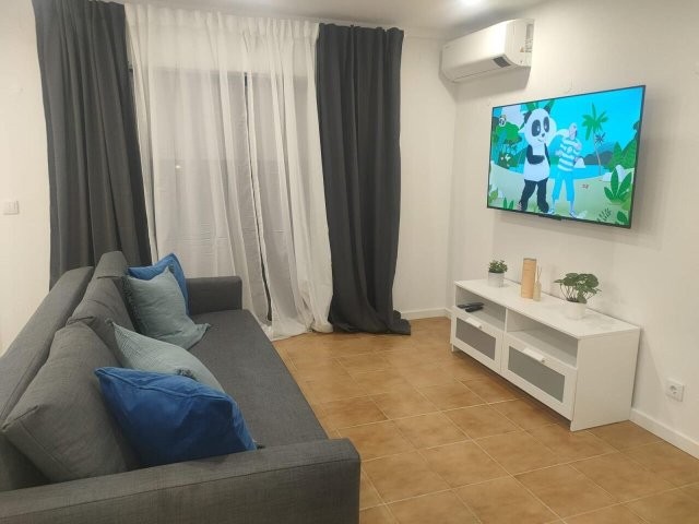 24 : Apt. T1 Remodelado c/ Wi-Fi - Rota do Sol - Altura